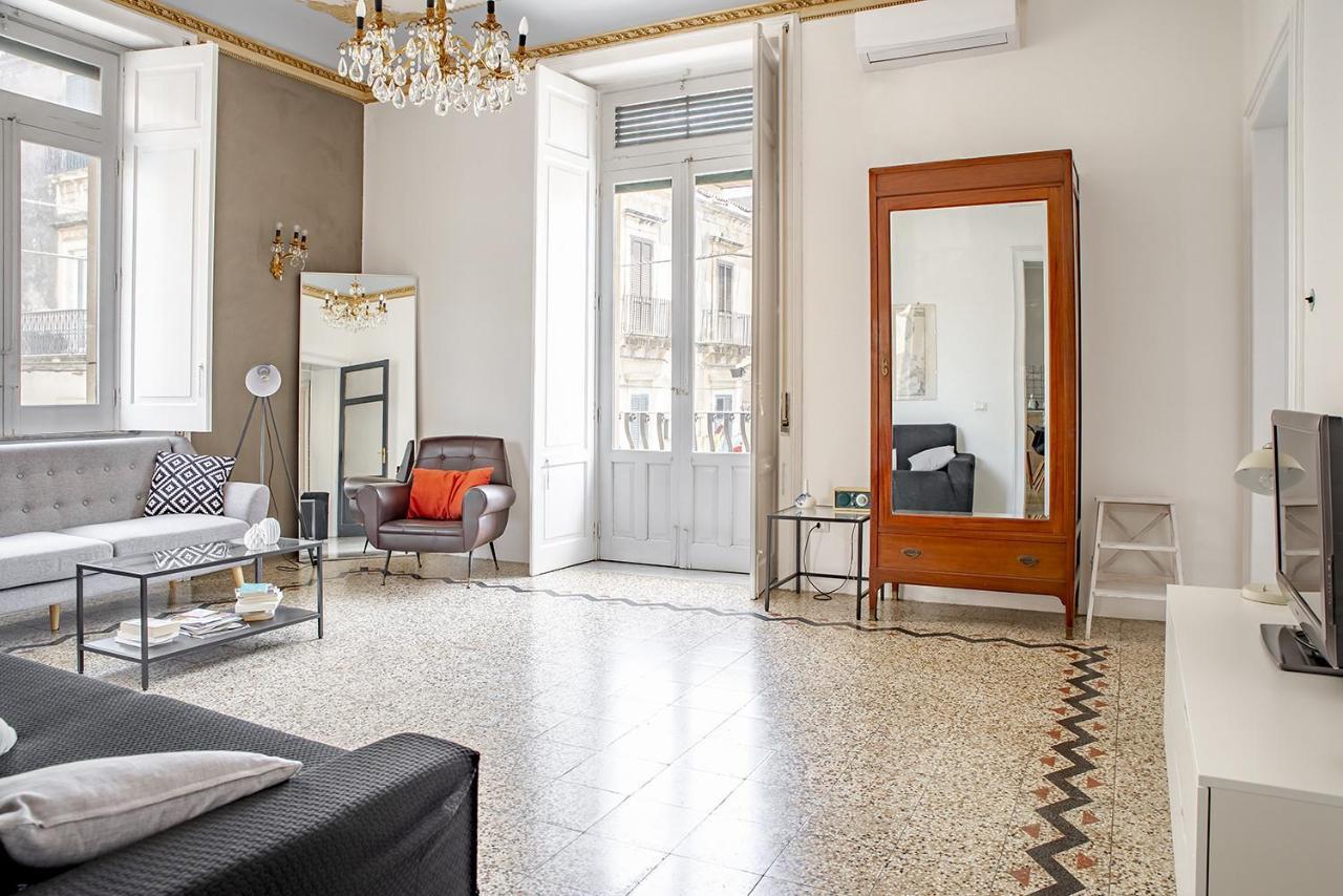 Cavour Apartments By Wonderful Italy Noto Exterior foto